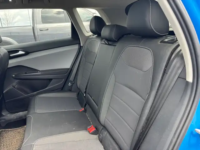 2022 VW TAOS - AWD - Photo 10