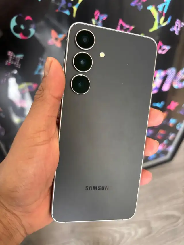 Samsung S25 FE 128GB Airpods/Charger Set/Delivery - Photo 6