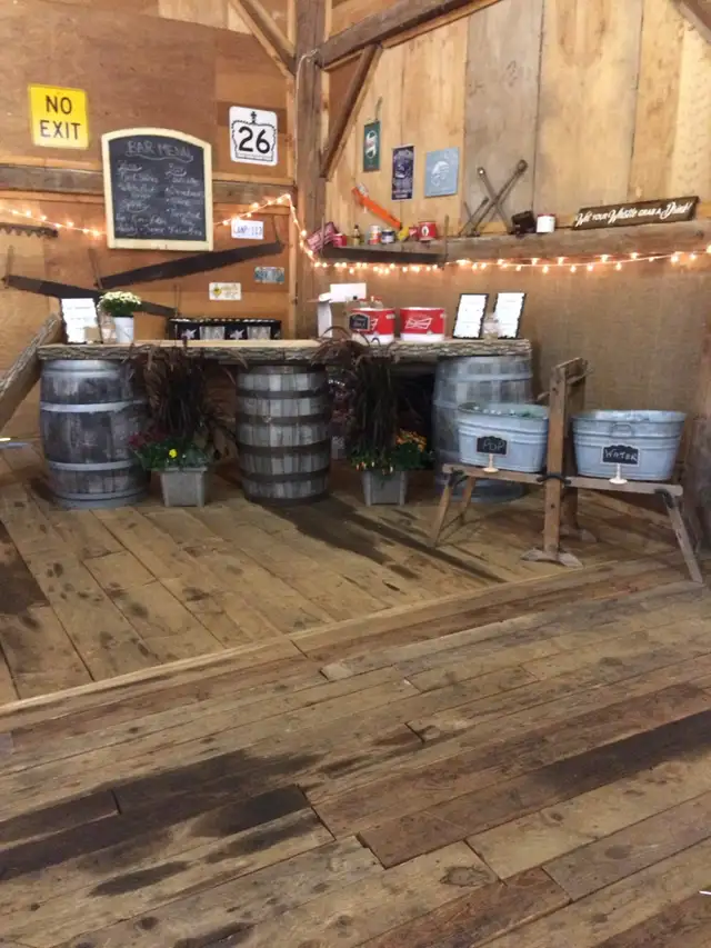 Country Barn Wedding Venue - Photo 8