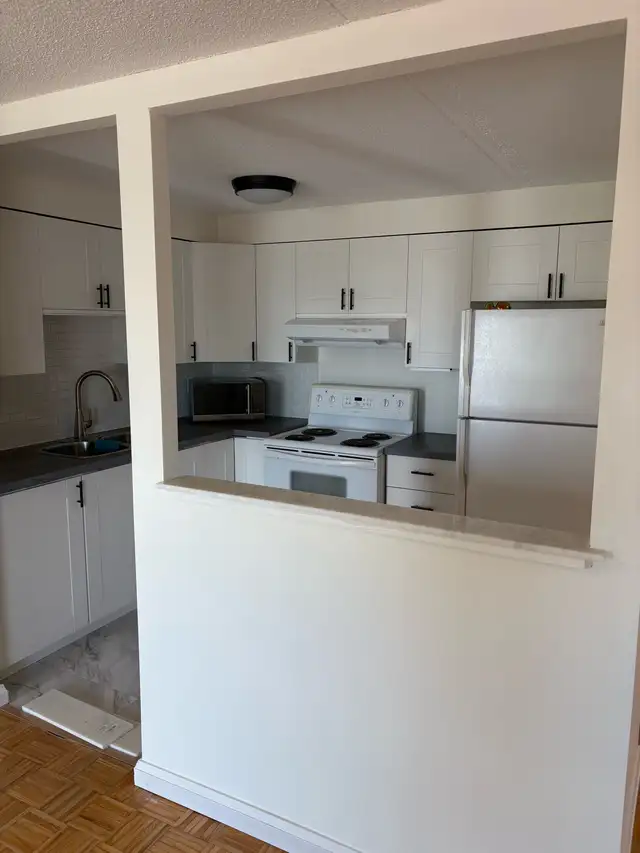 Water view, 2 bedroom condo for rent - Photo 2