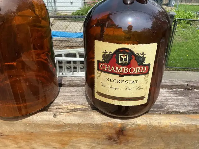 2 Vintage Amber Glass Jugs Chambord 4L Carboys with Handles ! - Photo 2