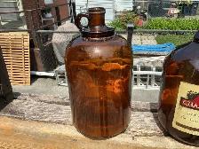 2 Vintage Amber Glass Jugs Chambord 4L Carboys with Handles ! - Photo 3