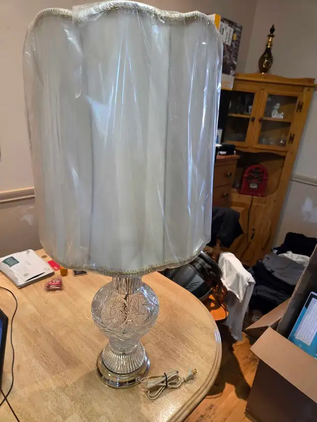 Lampe en cristal avec abat-jour