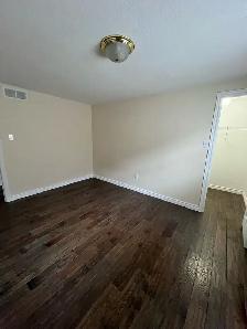 Room for Rent - Photo 6