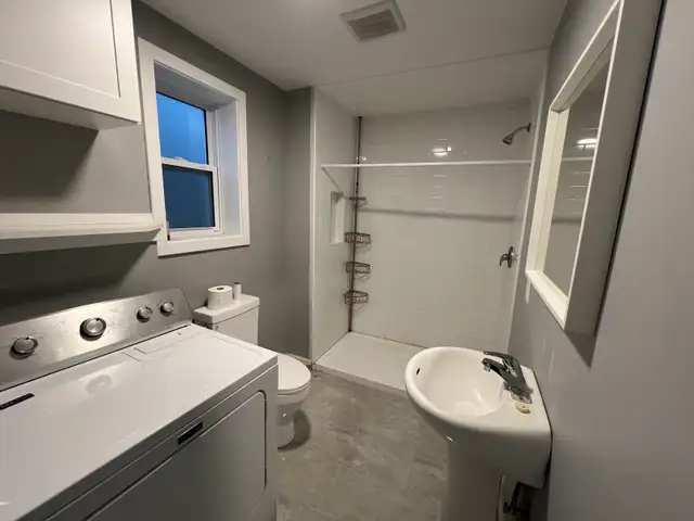 3-bedroom, 2-bath Single Family Home for Rent - Photo 2