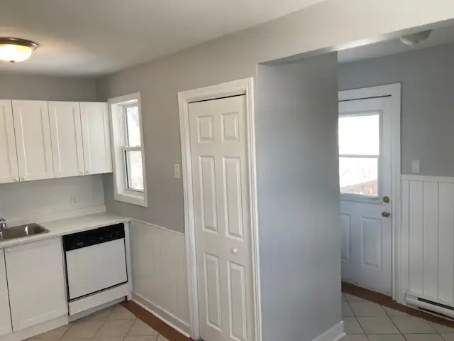Mill Road Child/Pet friendly Two Bedroom- Available Immediately - Photo 4
