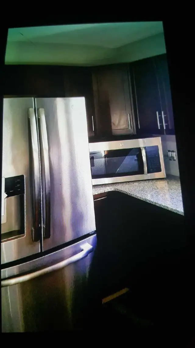 West Hamilton Room for Rent - Photo 3