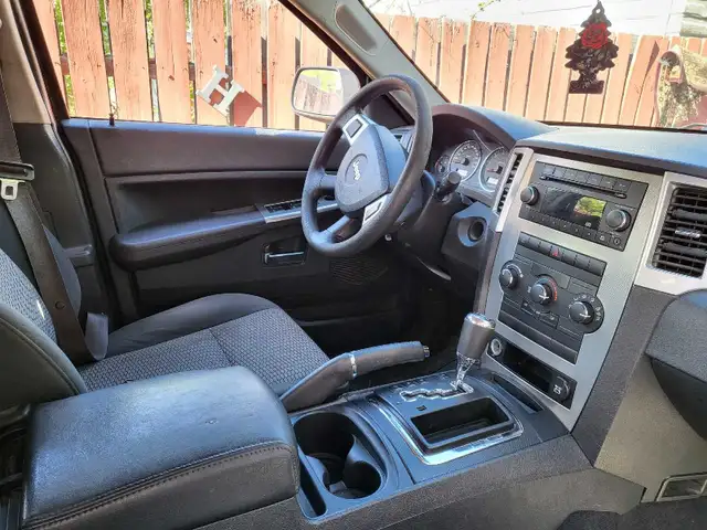 2009 Jeep Grand Cherokee - Photo 6