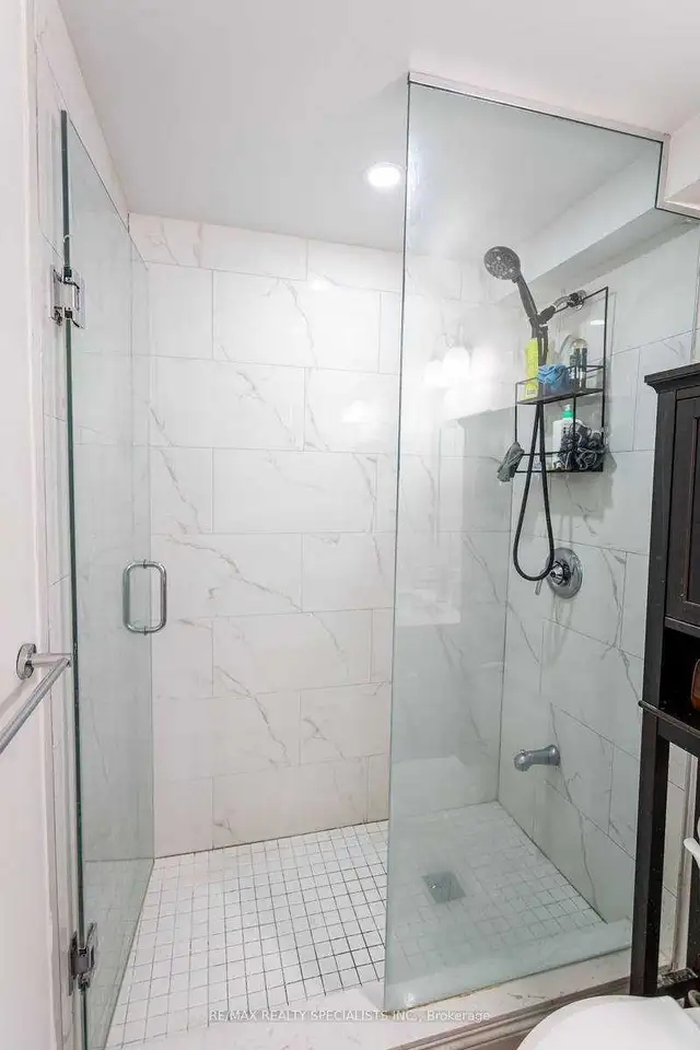Cozy, All-Inclusive Basement Bachelor – $1,400/month - Photo 6