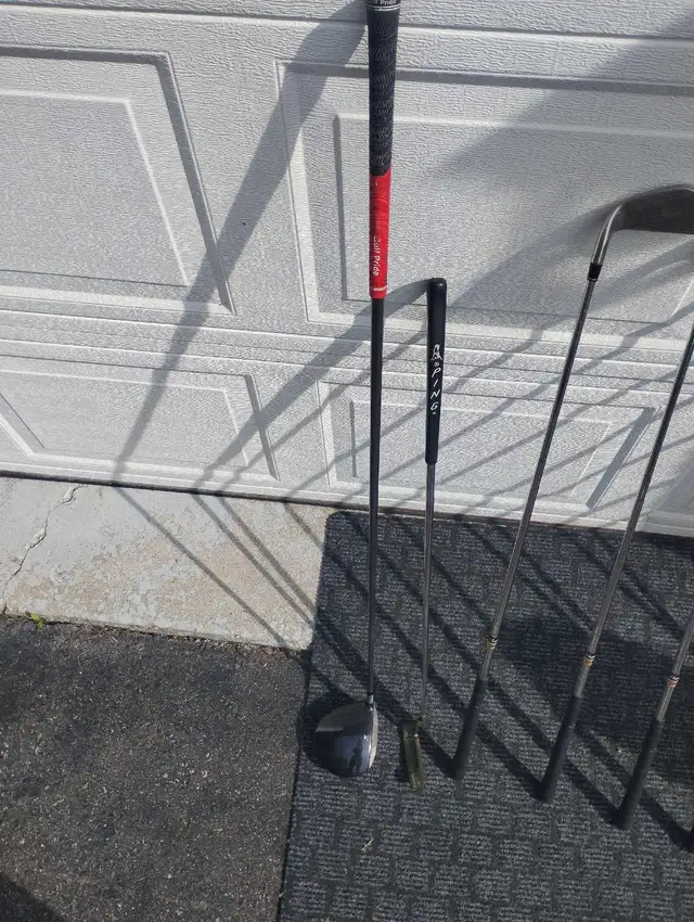 Titleist 909 D2 Driver Diamana R Flex - Photo 3