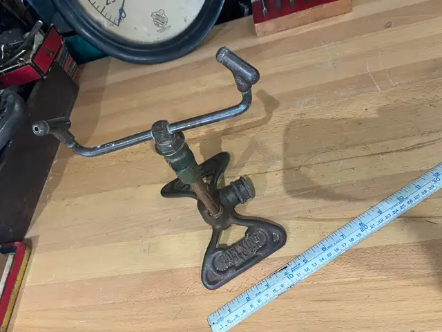 Vintage 1932 Rain King Model 1 sprinkler - Photo 2