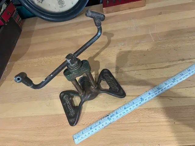 Vintage 1932 Rain King Model 1 sprinkler - Photo 3