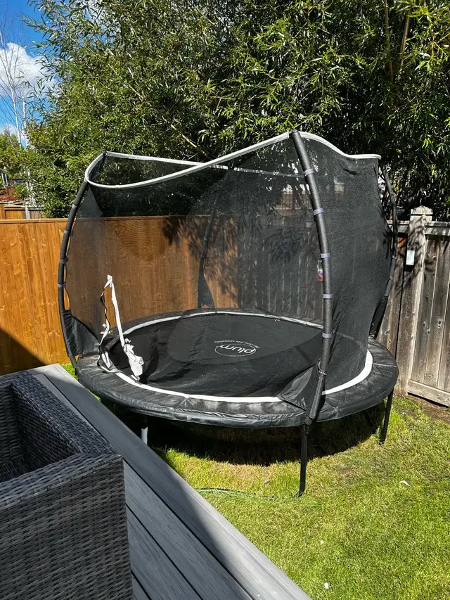 10’ Trampoline