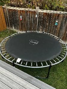 10’ Trampoline - Photo 4