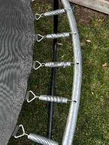 10’ Trampoline - Photo 5