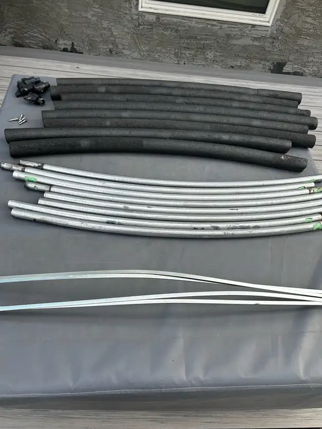 10’ Trampoline - Photo 6