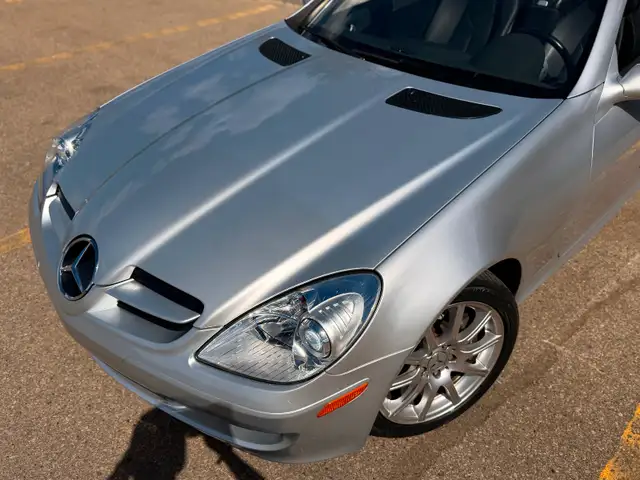 2005 Mercedes Benz SLK350 - Photo 2