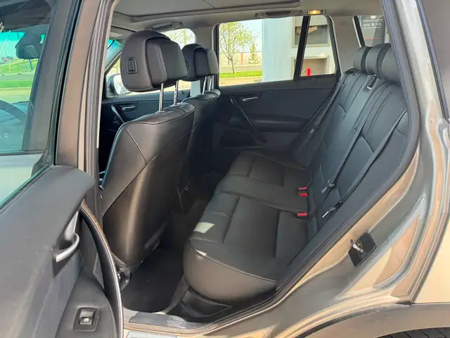 2010 BMW X3 AWD 30i = CLEAN CAR FAX - Photo 9