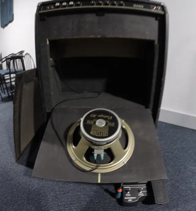 Peavey Vyper Amp - Photo 3