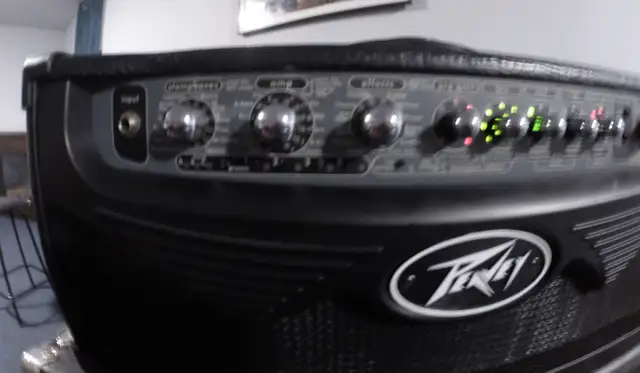 Peavey Vyper Amp - Photo 4