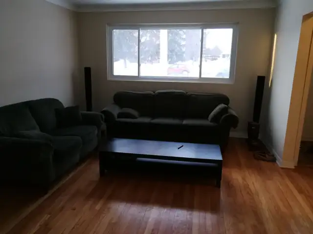 Roommate needed, near Algonquin College,$650, June 1 - Photo 5