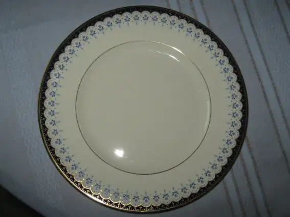 Minton - Consort