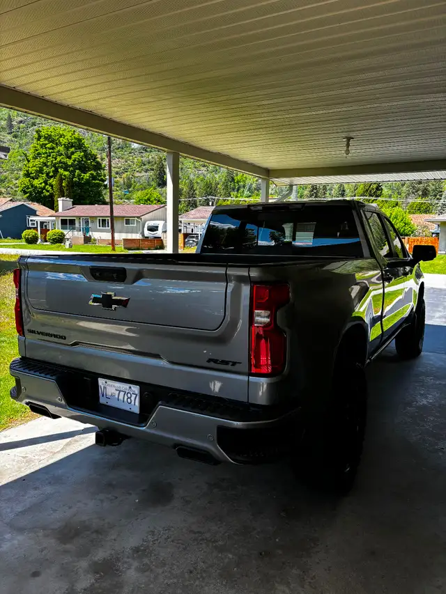 2025 Chev Silverado 1500 - Photo 3