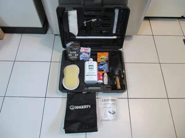 Michelin Hagerty 18pc Car Wash Care Kit With Combo Dust Brush