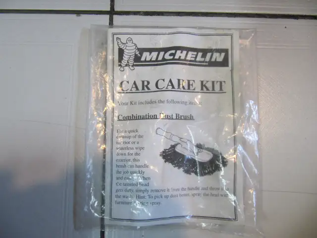 Michelin Hagerty 18pc Car Wash Care Kit With Combo Dust Brush - Photo 7