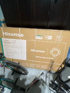 75 inch Hisense TV - Photo 3