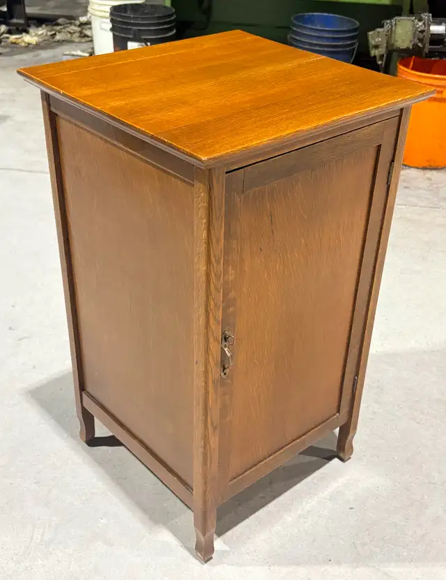 Antique OAK WOOD Arts & Crafts Music Cabinet (c. 1930s) - Photo 3