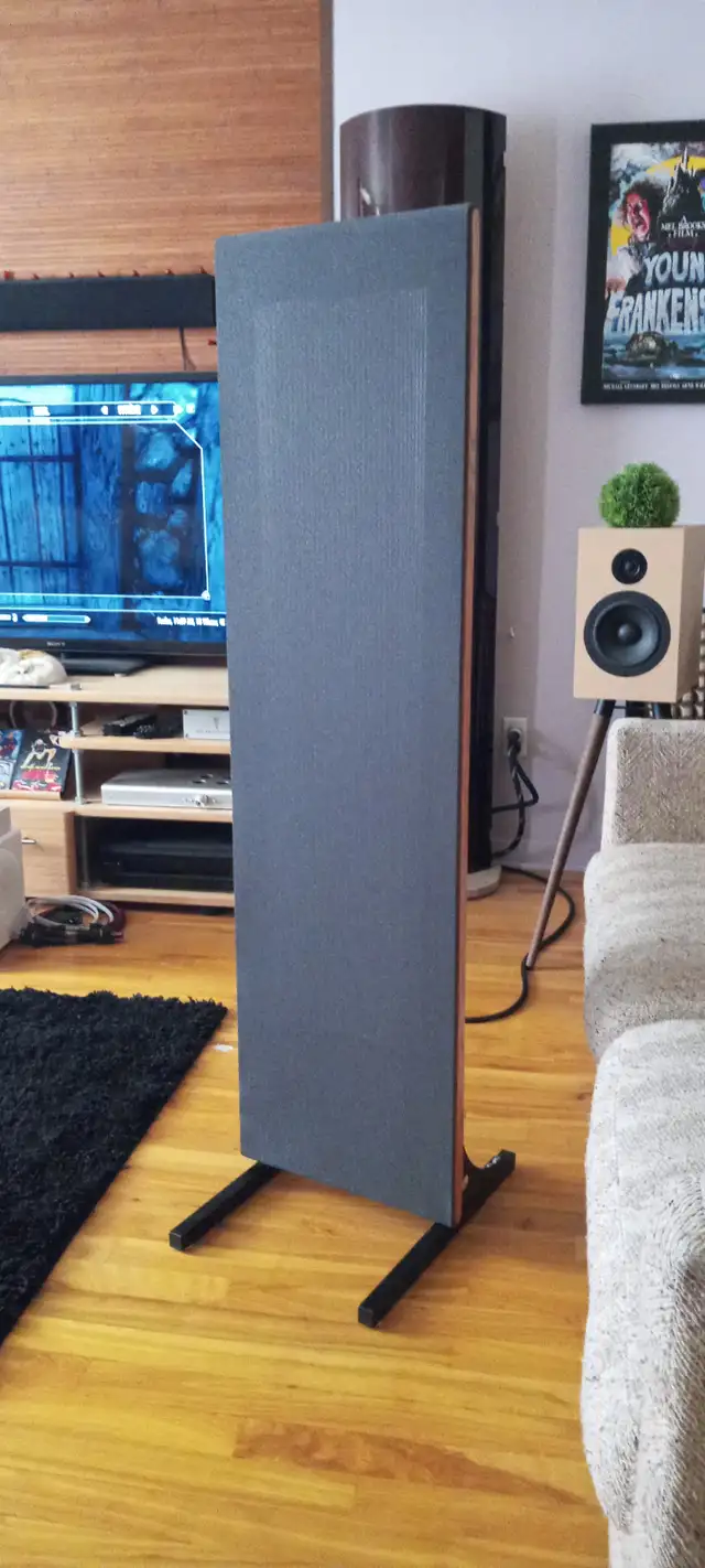 HAUT-PARLEURS MAGNEPAN 0.7 avec supports