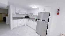 Downtown Toronto one room available - Photo 2