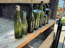 7 Antique Green & Dark Collectible Glass Bottles ! - Photo 5