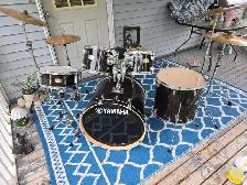 Yamaha Drum Kit