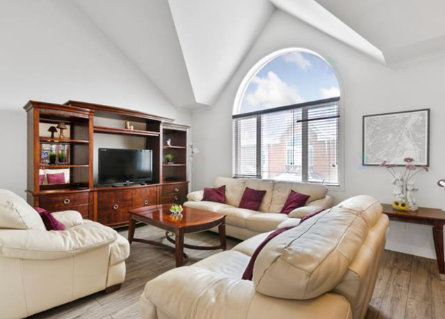 2 Bedroom condo for rent in Brossard - Photo 3