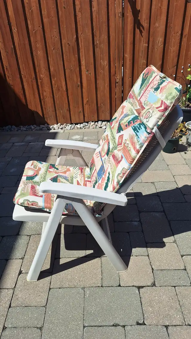 Outdoor chair