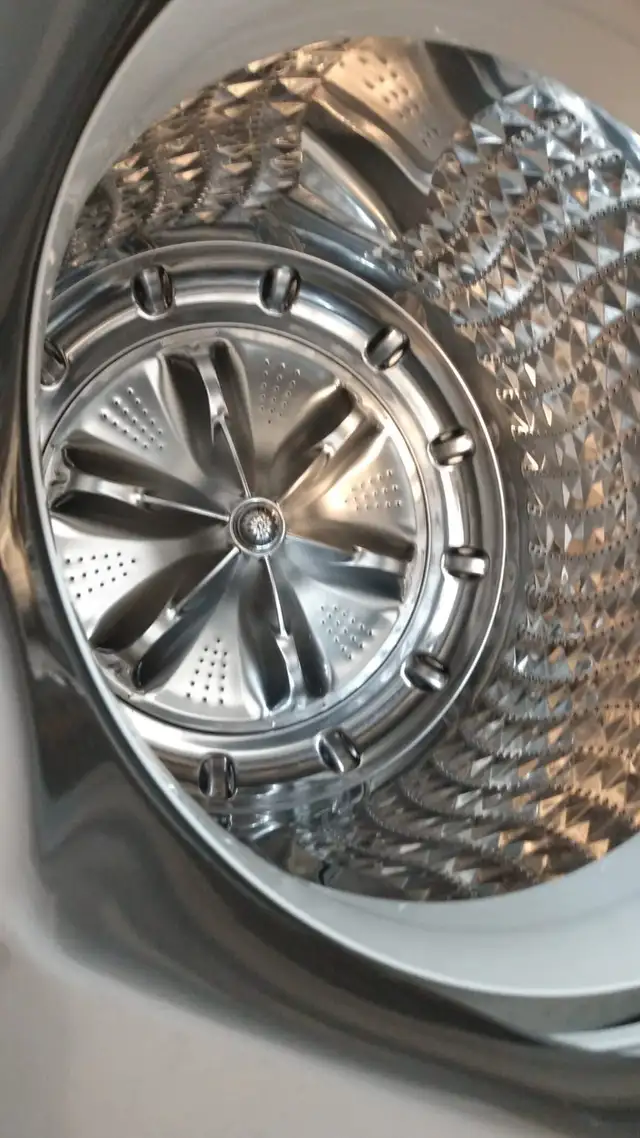 Samsung Washing Machine - Photo 4