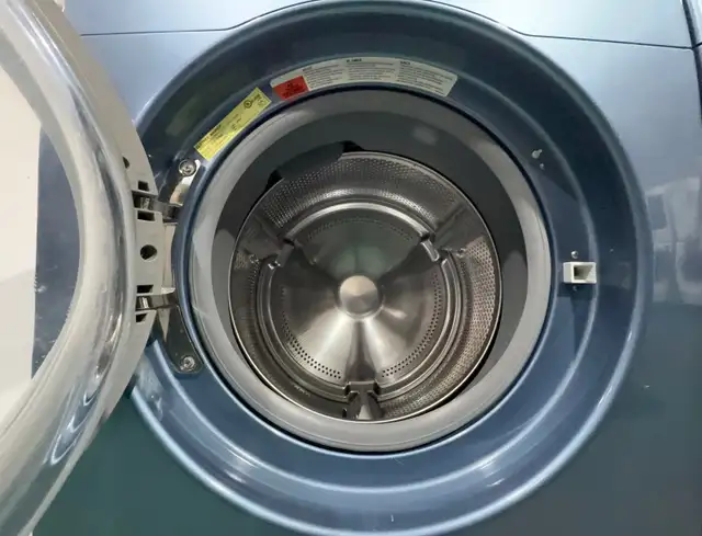 Brada Metallic Blue Washer & Dryer Set – Unique and Large - Photo 4