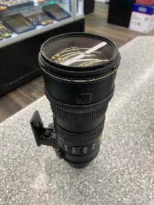 Nikon 70-200mm ED Vibration Reduction Zoom Lens