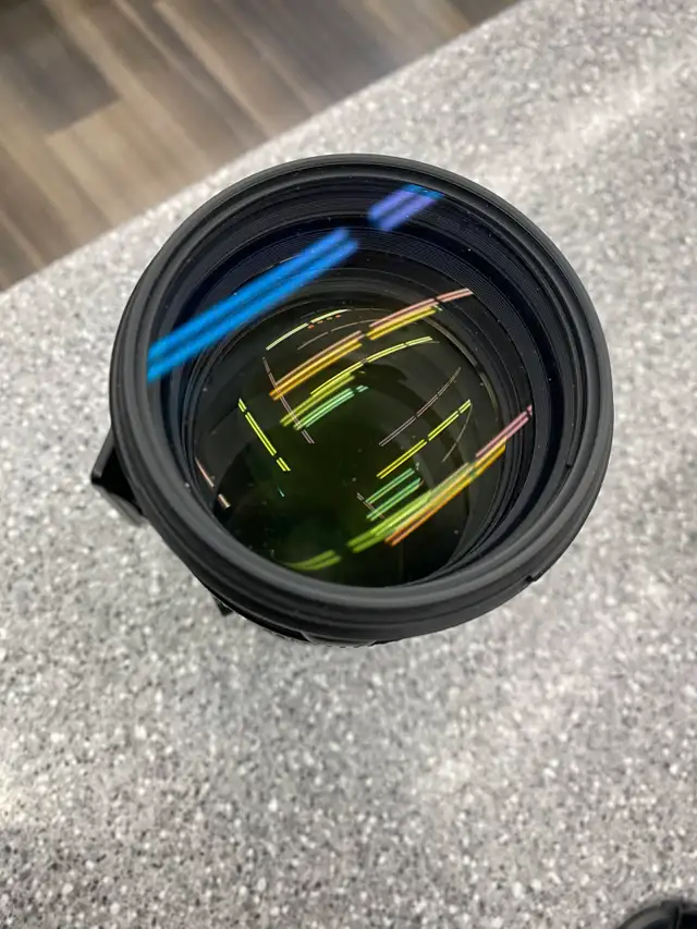 Nikon 70-200mm ED Vibration Reduction Zoom Lens - Photo 2