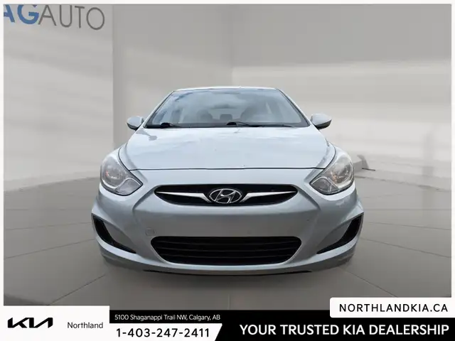 2012 Hyundai Accent GL - Photo 6