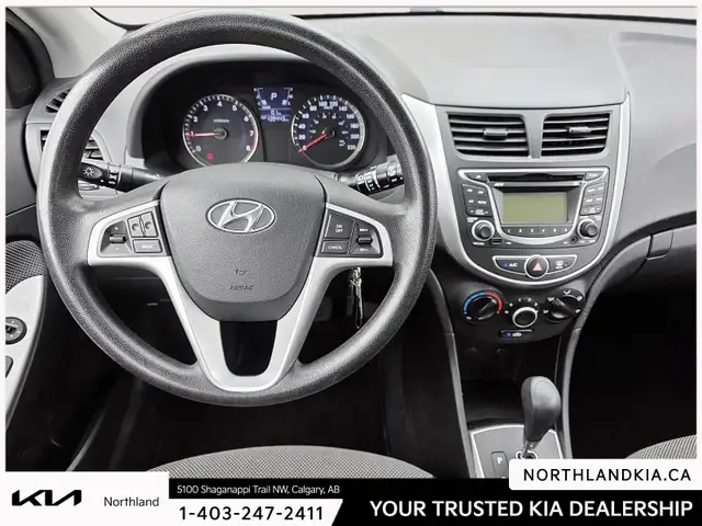 2012 Hyundai Accent GL - Photo 11
