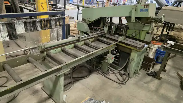 DoAll C-8A Horizontal Band Saw - Photo 2