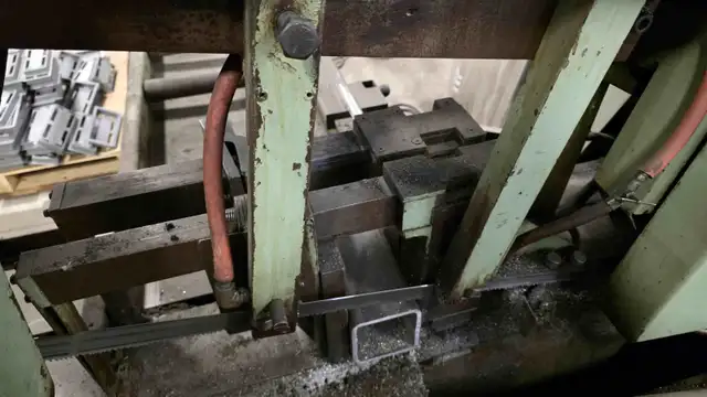 DoAll C-8A Horizontal Band Saw - Photo 3