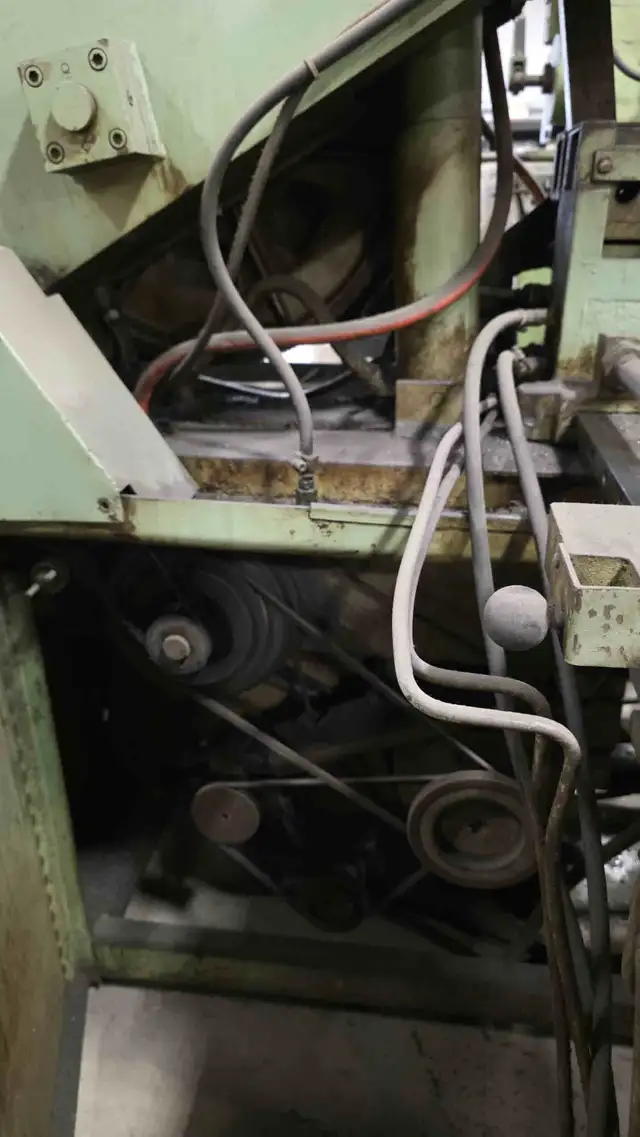 DoAll C-8A Horizontal Band Saw - Photo 6