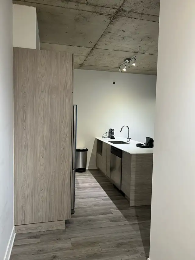 Downtown Montreal Penthouse for rent Furnished   Garage   Intrnt - Photo 2