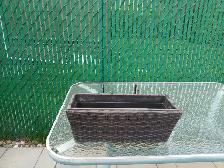 Plastic flower beds with hooks (3)