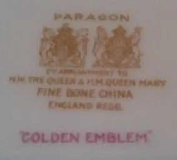 Paragon - Golden Emblem - Photo 2