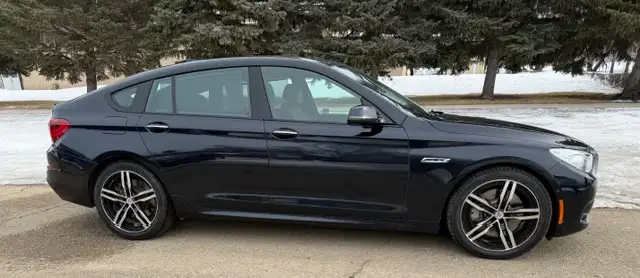 2015 BMW GRAN TURISMO 550i xDrive - VERY RARE - Photo 7